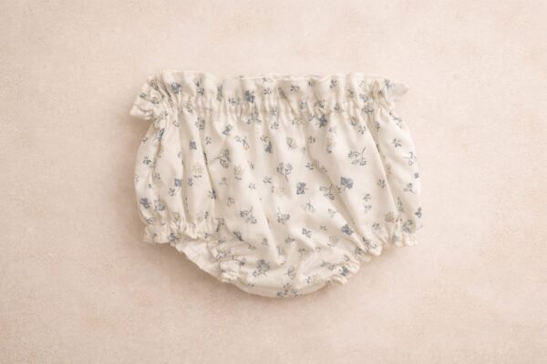 Braguitas flores gris